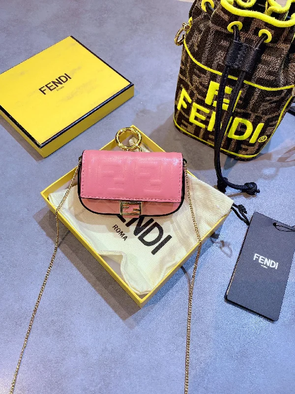 Fendi crossbody bags with a detachable coin purse for added functionality and convenienceWF -  Fendi Bag - 458