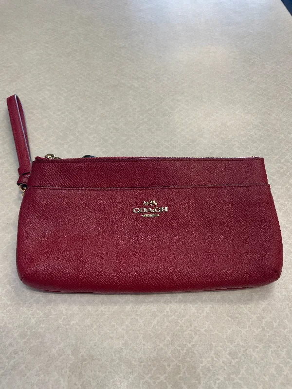 Coach Borough bags with a removable interior organizerWallet Designer By Coach, Size: Medium