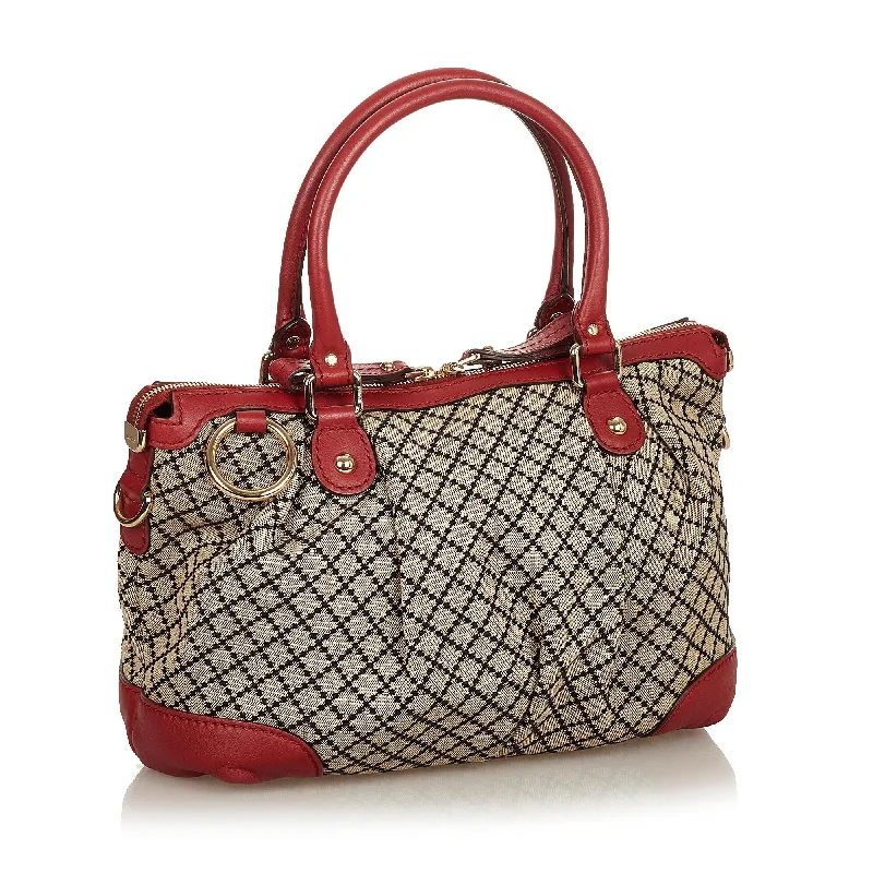 Gucci Marmont bags for women with quilted leather exteriorsGucci Diamante Sukey Canvas Satchel (26347)