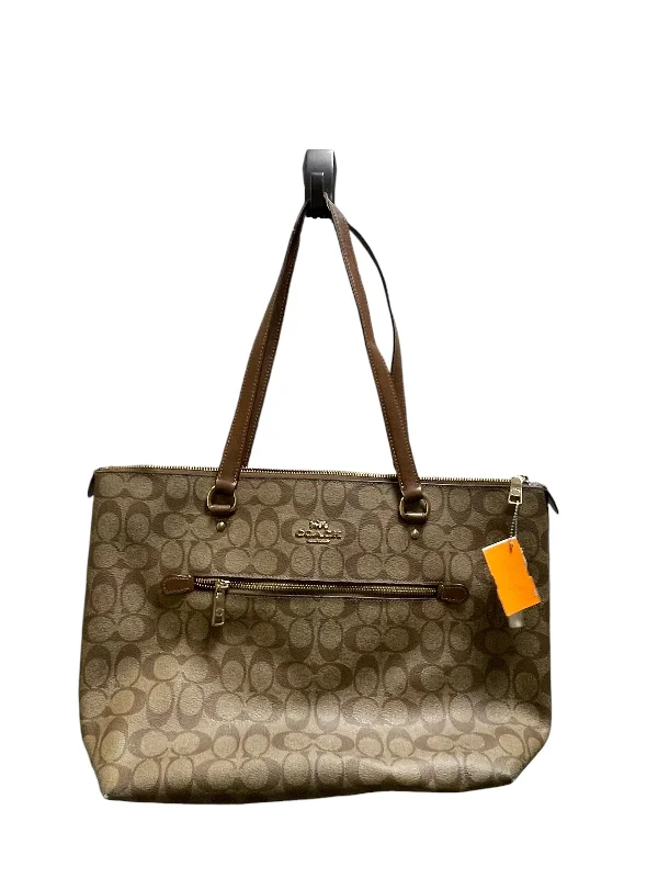 Coach bags with a zippered interior pocket for separating itemsHandbag By Coach, Size: Medium