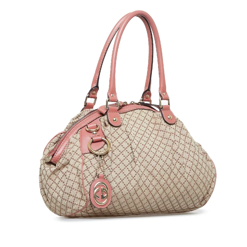 Medium - sized Women Gucci handbags for everyday useGucci Diamante Sukey (IaQTTL)