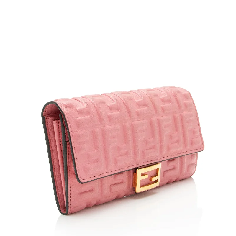 Fendi handbags with a metallic - finish FF logo for a bold and glamorous lookFendi FF Embossed Calfskin Continental Wallet (SHF-NFEUfq)