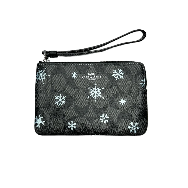 Coach tote bags with a water - resistant lining for practicalityWristlet Designer By Coach, Size: Small